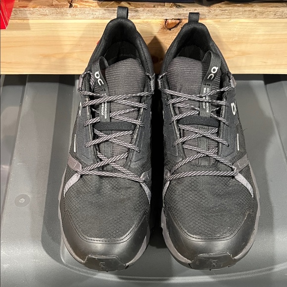 Oncloud Running Men's Black and Dark Gray waterproof Sneakers - Picture 2 of 6